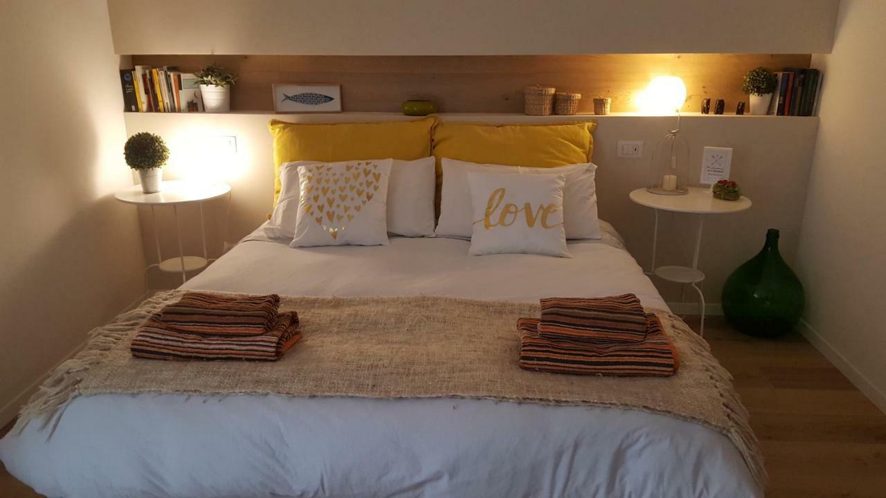 La Volpe E L'Uva B&B 피아차암머리나 외부 사진